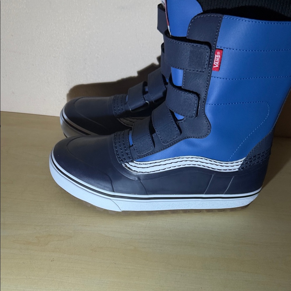 Vans men’s velcro Blue and Black High-Top Boots